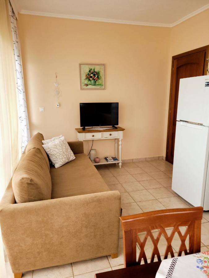 Cozy Apartment Fantastic View Nea Moudania Exterior photo